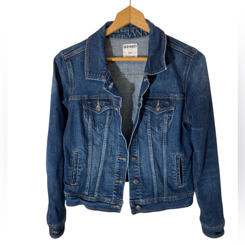 C12- Old Navy Women’s Small Blue Jean Jacket
